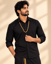 Load image into Gallery viewer, Men's Premium Black Wrinkle-Free Half Sleeve Shirt